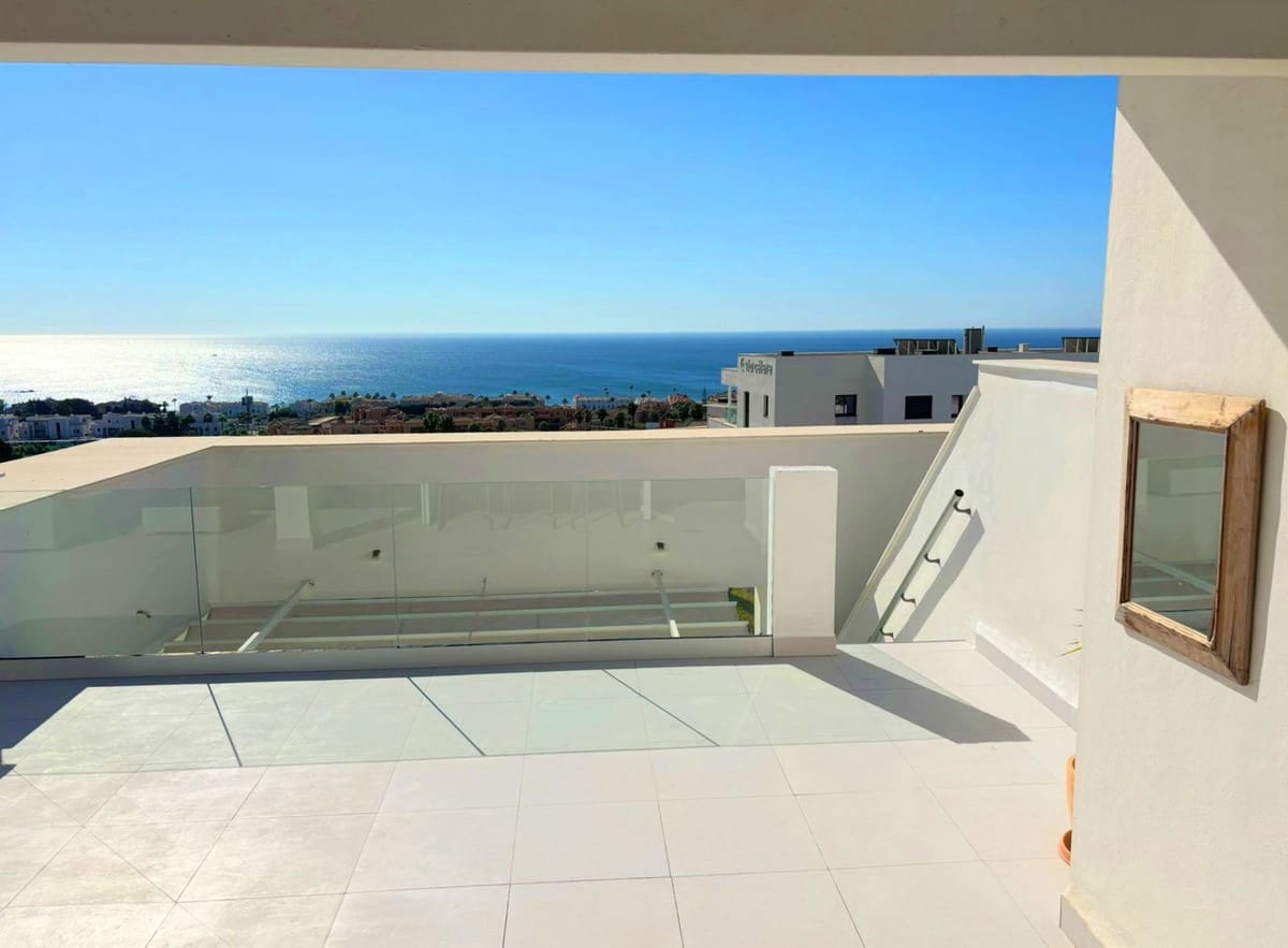 2 slaapkamer Penthouse te koop in Bahia de Casares - € 599.000 (Ref: 9363744)