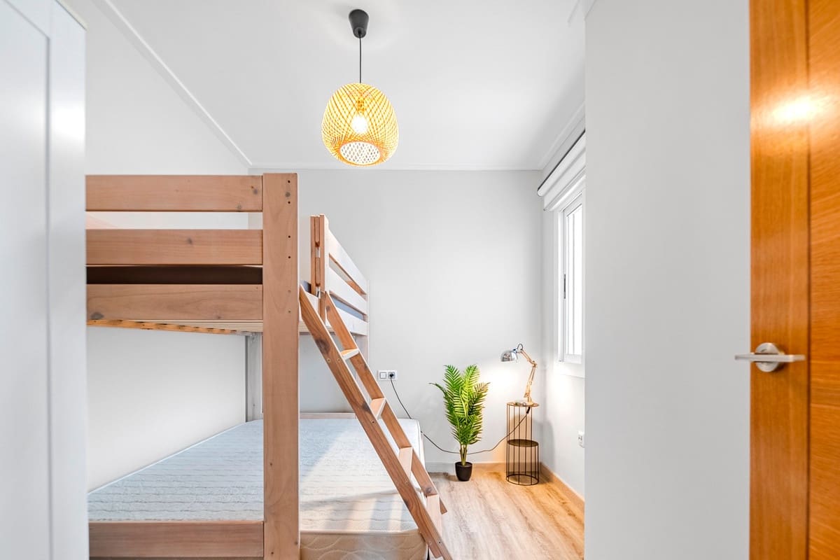 3 makuuhuone Omakotitalo myytävänä paikassa Los Balcones - 315 000 € (Ref: 9363746)