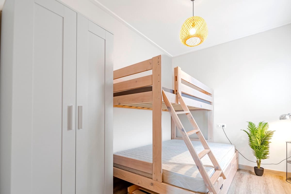 3 makuuhuone Omakotitalo myytävänä paikassa Los Balcones - 315 000 € (Ref: 9363746)