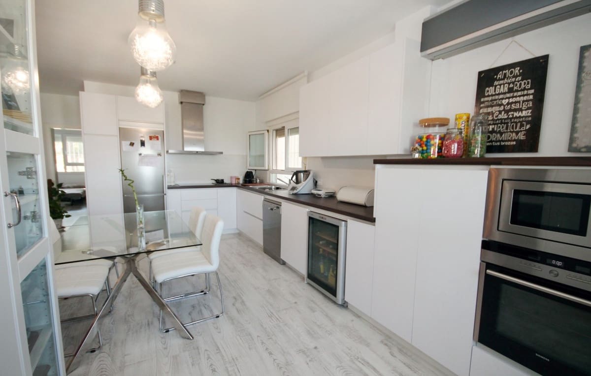 2 makuuhuone Huoneisto myytävänä paikassa La Mairena - 359 000 € (Ref: 9363748)