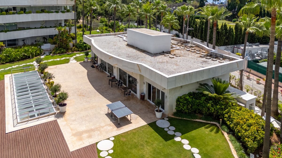 3 quarto Apartamento para venda em Puerto Banus - 2 500 000 € (Ref: 9363751)