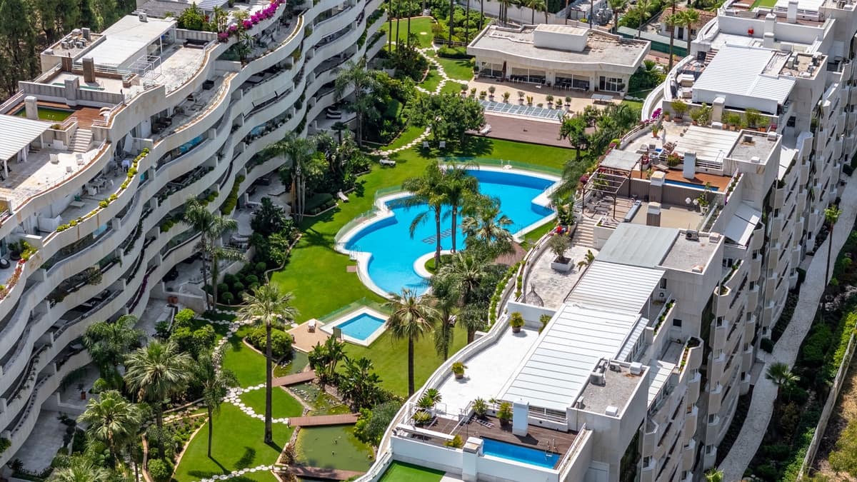 3 quarto Apartamento para venda em Puerto Banus - 2 500 000 € (Ref: 9363751)