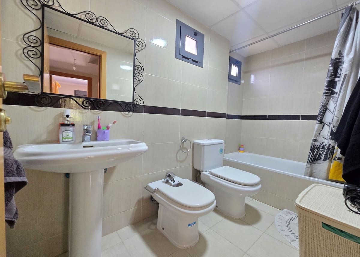 4 bedroom Townhouse for sale in Benalmadena with garage - € 437,000 (Ref: 9363757)