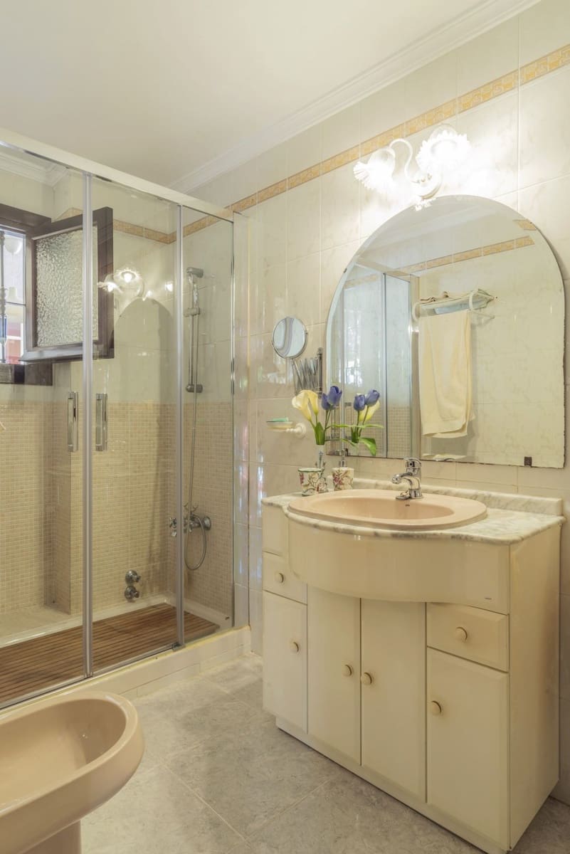 6 sypialnia Willa na sprzedaż w Miasto Malaga - 1 800 000 € (Ref: 9363758)