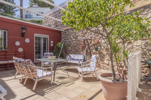 6 Zimmer Villa zu verkaufen in Cerrado de Calderon, Málaga Stadt - 1.800.000 € (Ref: 9363758)