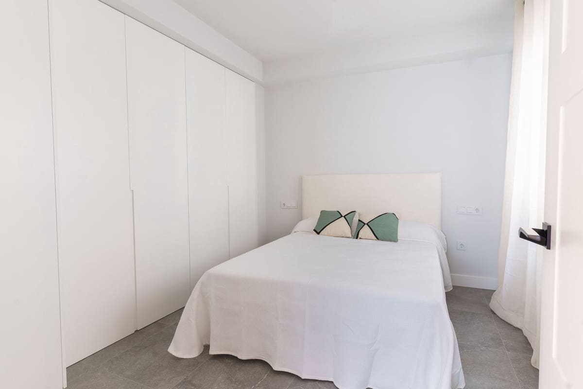 3 bedroom Apartment for sale in Malaga city - € 999,000 (Ref: 9363759)