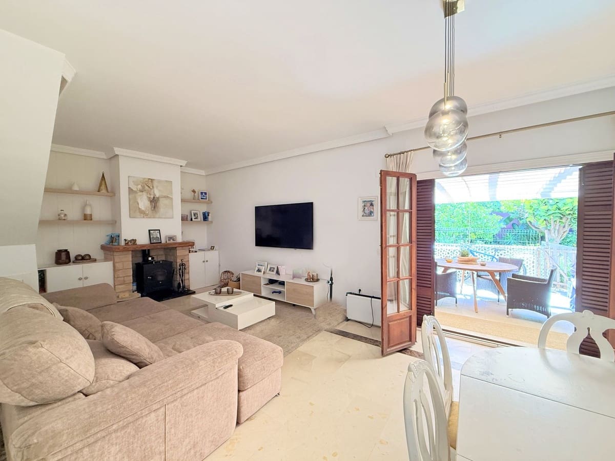 3 sypialnia Dom na sprzedaż w Estepona - 580 000 € (Ref: 9363761)