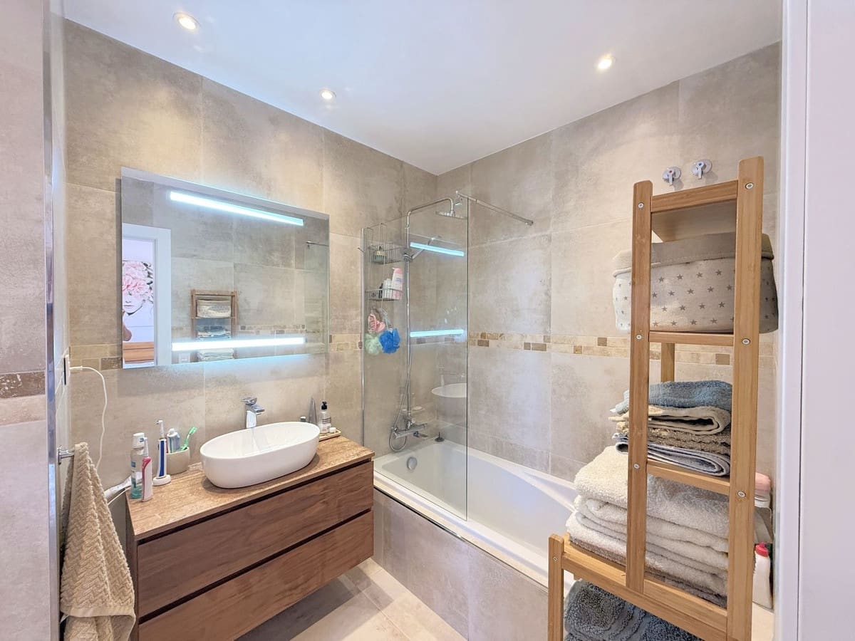 3 sypialnia Dom na sprzedaż w Estepona - 580 000 € (Ref: 9363761)