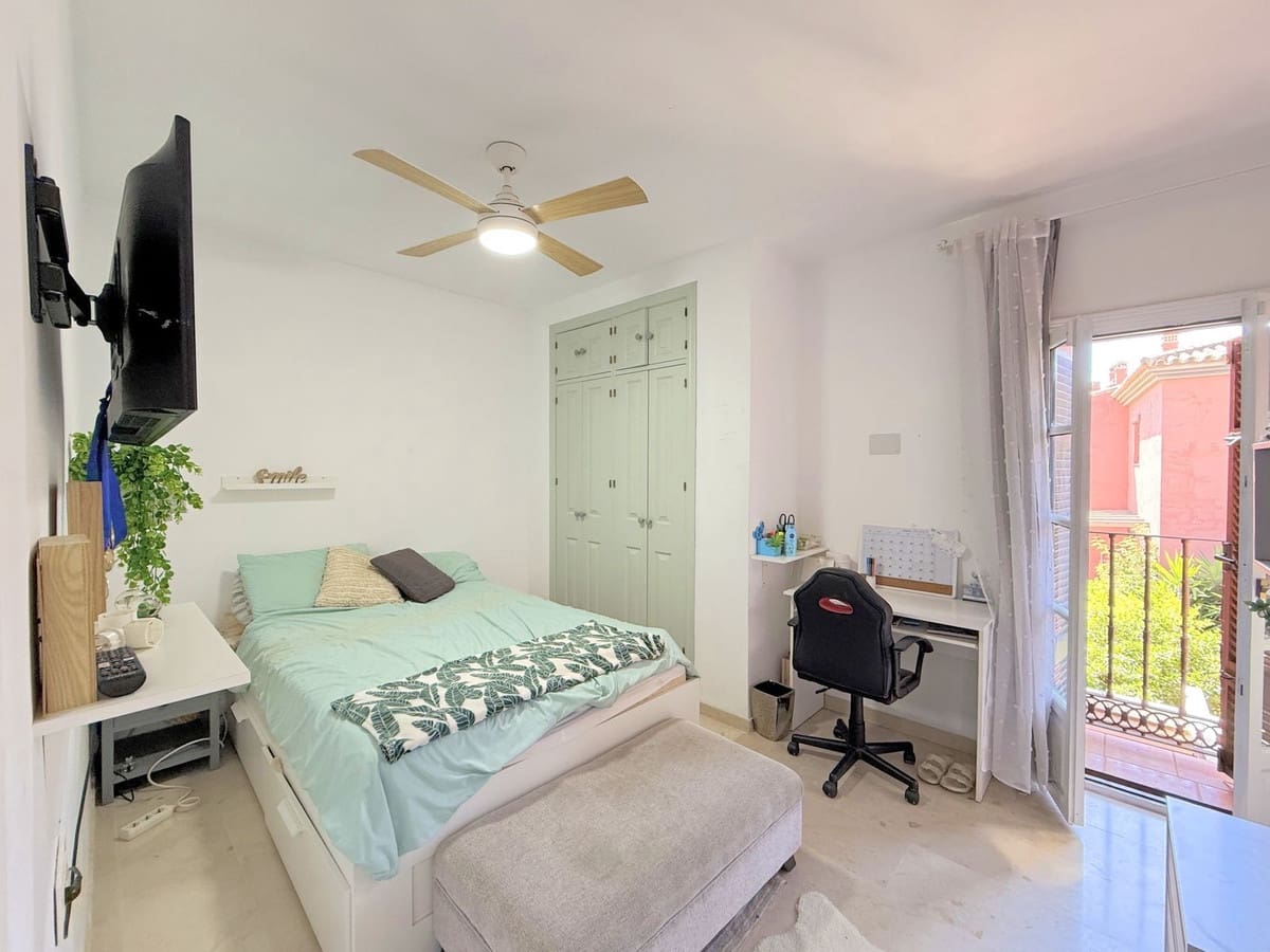 3 sypialnia Dom na sprzedaż w Estepona - 580 000 € (Ref: 9363761)