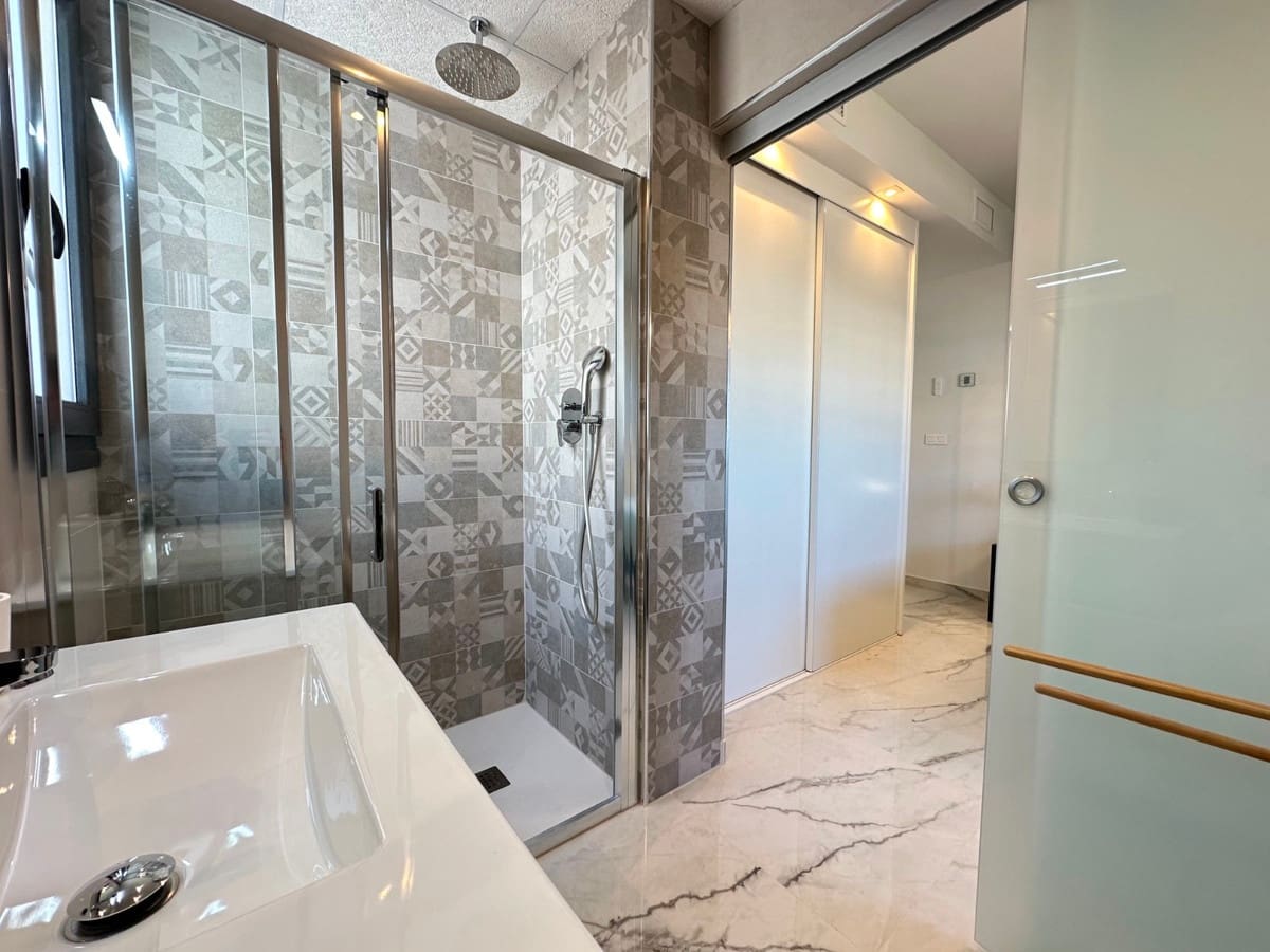 2 quarto Penthouse para venda em Playa Flamenca - 595 000 € (Ref: 9363764)