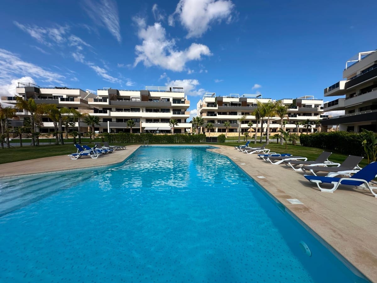 2 quarto Penthouse para venda em Playa Flamenca - 595 000 € (Ref: 9363764)