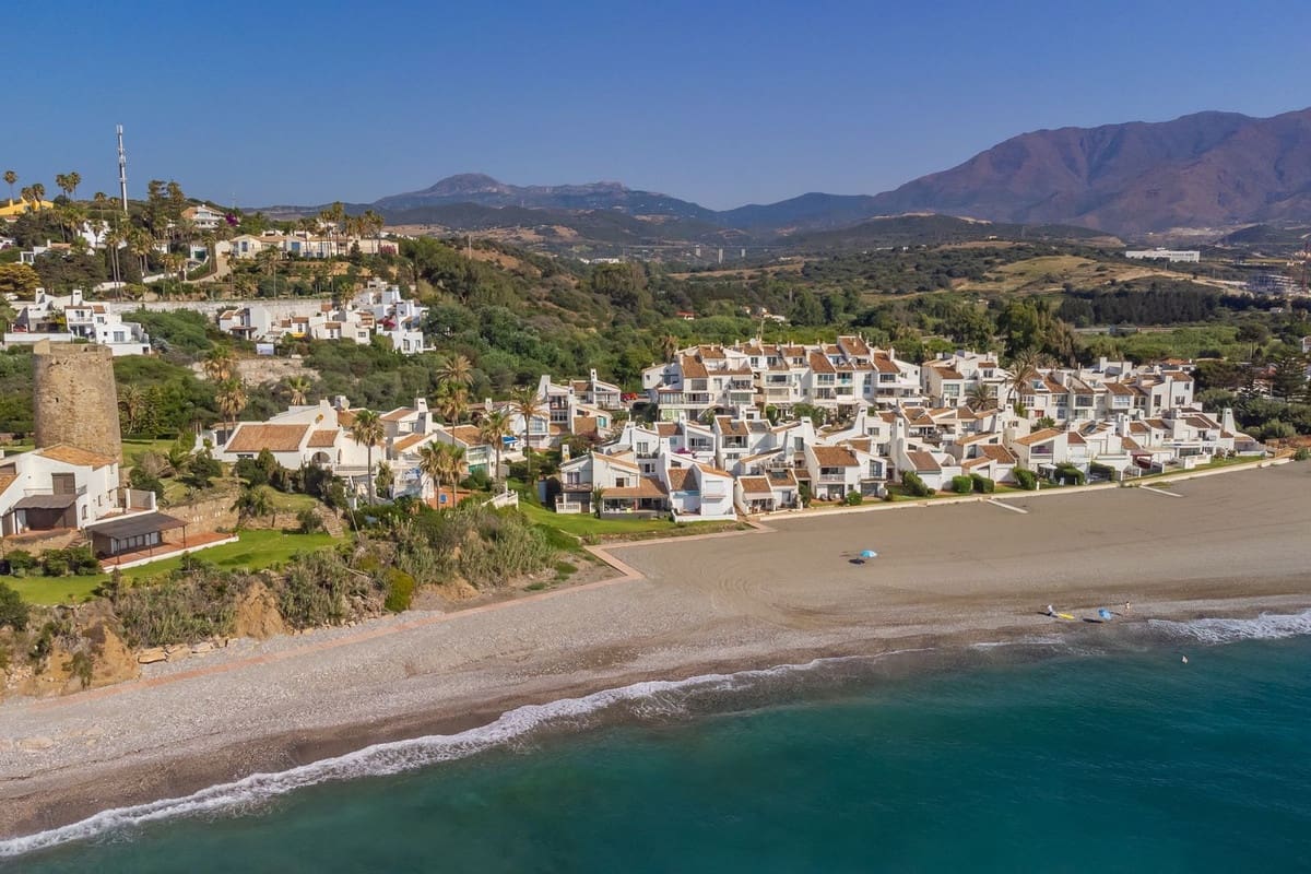 2 makuuhuone Huoneisto myytävänä paikassa Estepona - 265 125 € (Ref: 9363767)