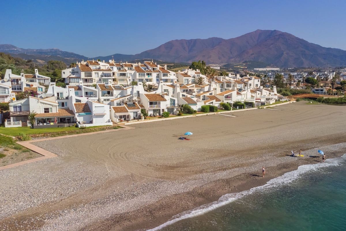 2 makuuhuone Huoneisto myytävänä paikassa Estepona - 265 125 € (Ref: 9363767)