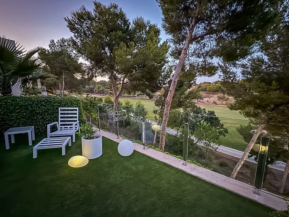 2 bedroom Apartment for sale in Pilar de la Horadada - € 317,500 (Ref: 9363770)