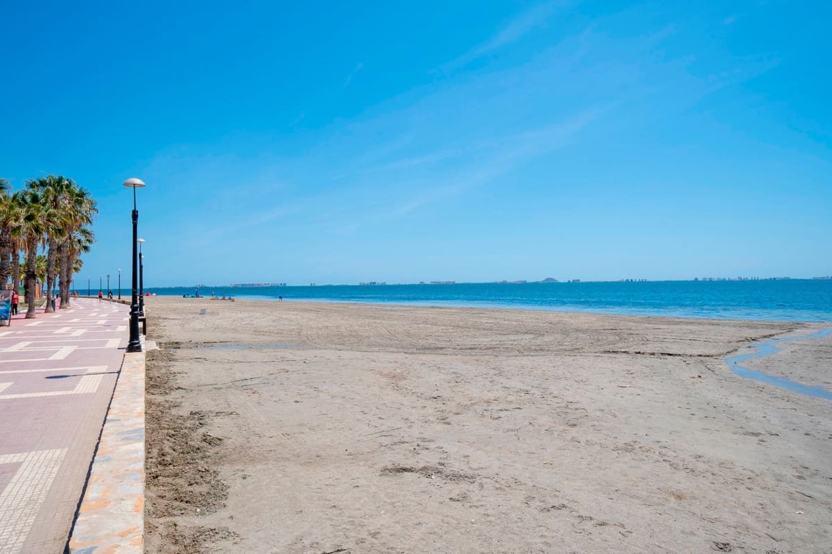 Ático de 3 habitaciones en Los Alcázares en venta - 290.000 € (Ref: 9363773)