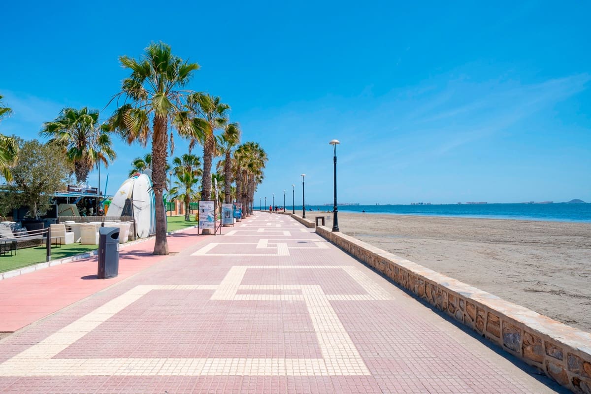 Ático de 3 habitaciones en Los Alcázares en venta - 290.000 € (Ref: 9363773)