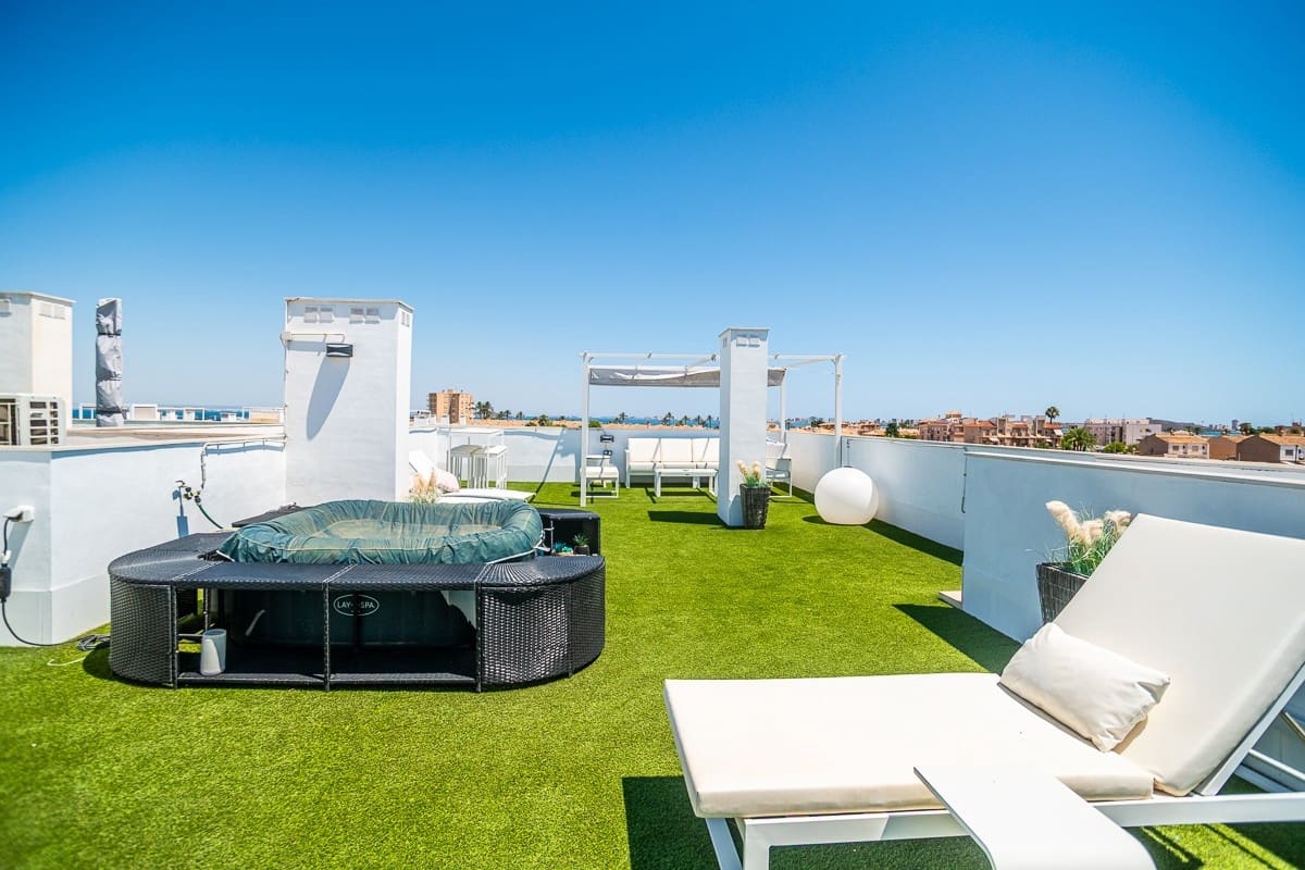 3 slaapkamer Penthouse te koop in Mar de Cristal - € 379.000 (Ref: 9363775)