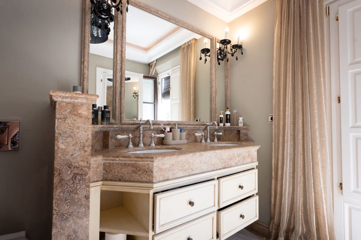 2 bedroom Townhouse for sale in Golden Mile - € 1,350,000 (Ref: 9363776)