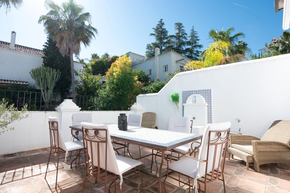 2 bedroom Townhouse for sale in Golden Mile - € 1,350,000 (Ref: 9363776)