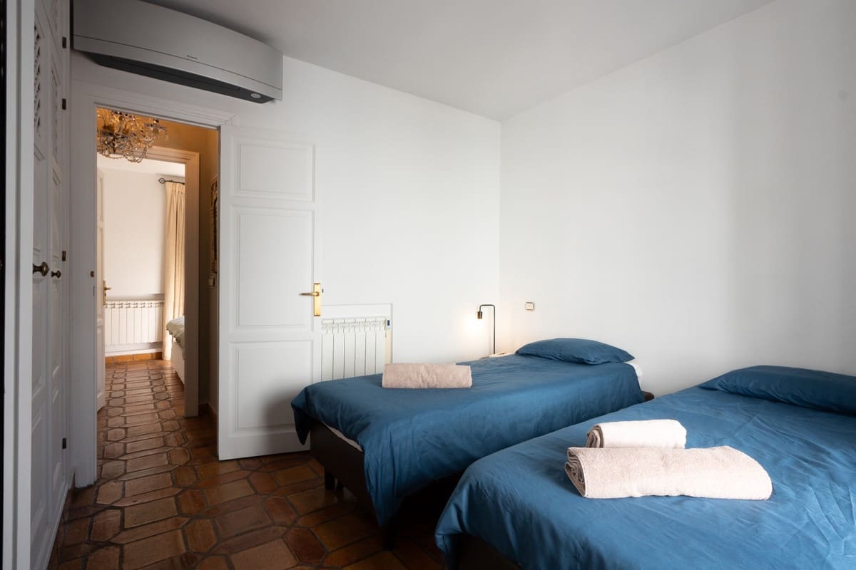 2 bedroom Townhouse for sale in Golden Mile - € 1,350,000 (Ref: 9363776)