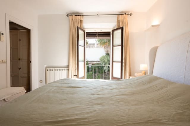 2 soverom Hus til salgs i Golden Mile, Marbella - € 1 350 000 (Ref: 9363776)