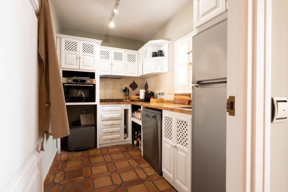 2 bedroom Townhouse for sale in Golden Mile - € 1,350,000 (Ref: 9363776)