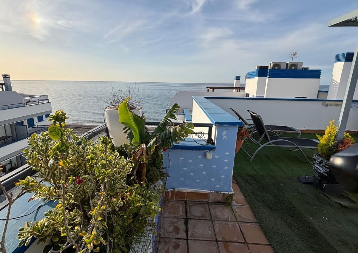 2 bedroom Penthouse for sale in Torrox with garage - € 480,000 (Ref: 9363779)