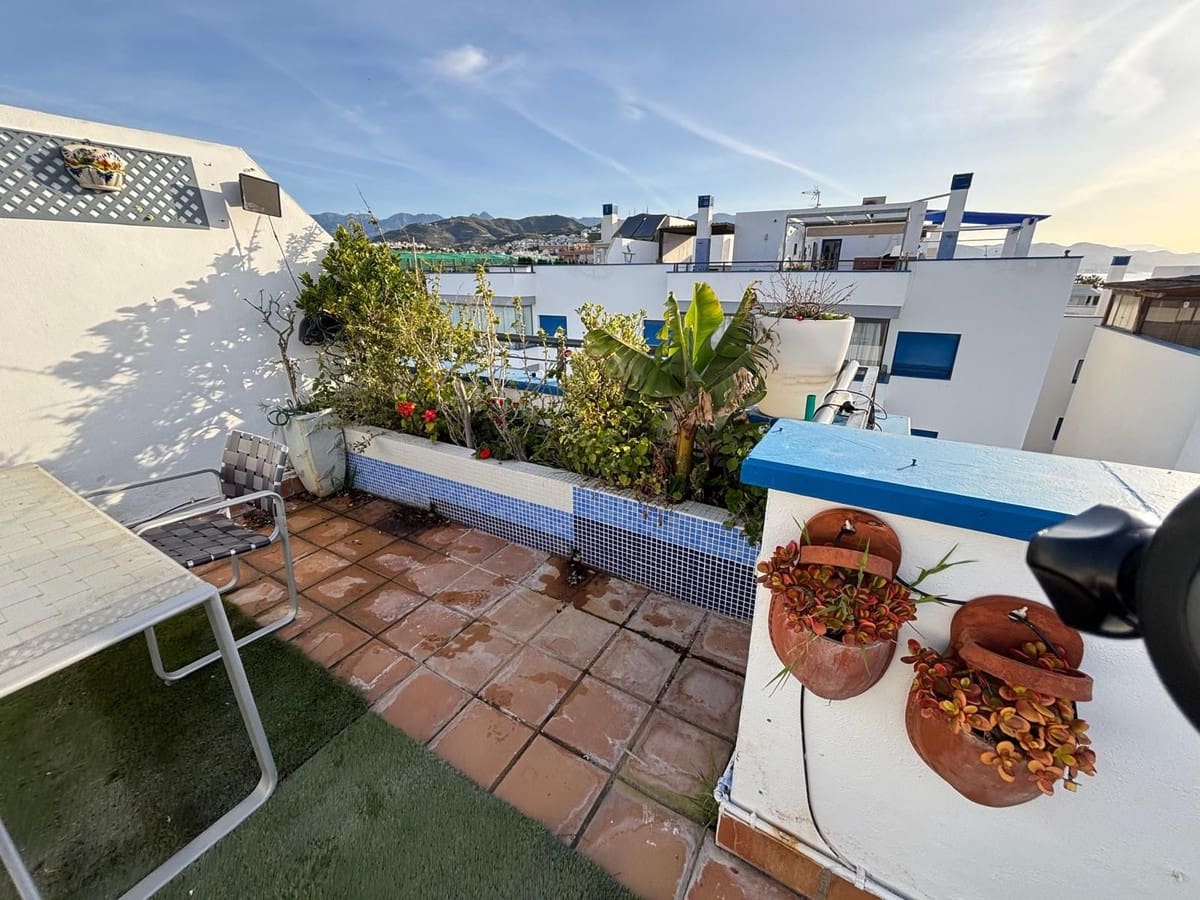2 bedroom Penthouse for sale in Torrox with garage - € 480,000 (Ref: 9363779)