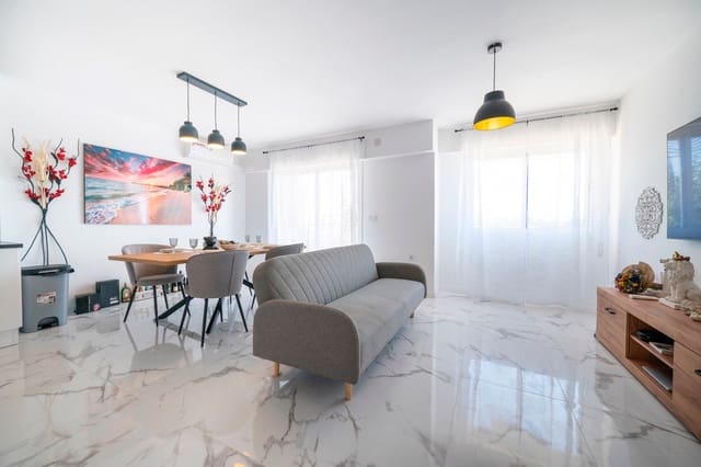 Apartamento de 2 habitaciones en Punta Prima, Orihuela en venta - 275.000 € (Ref: 9363785)