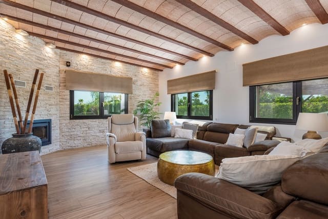 5 bedroom Finca/Country House for sale in Centro, Elche / Elx - € 1,100,000 (Ref: 9363789)