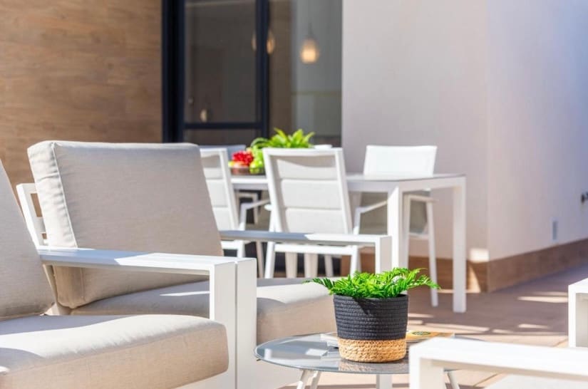 Chalet de 3 habitaciones en San Miguel de Salinas en venta - 355.000 € (Ref: 9363790)