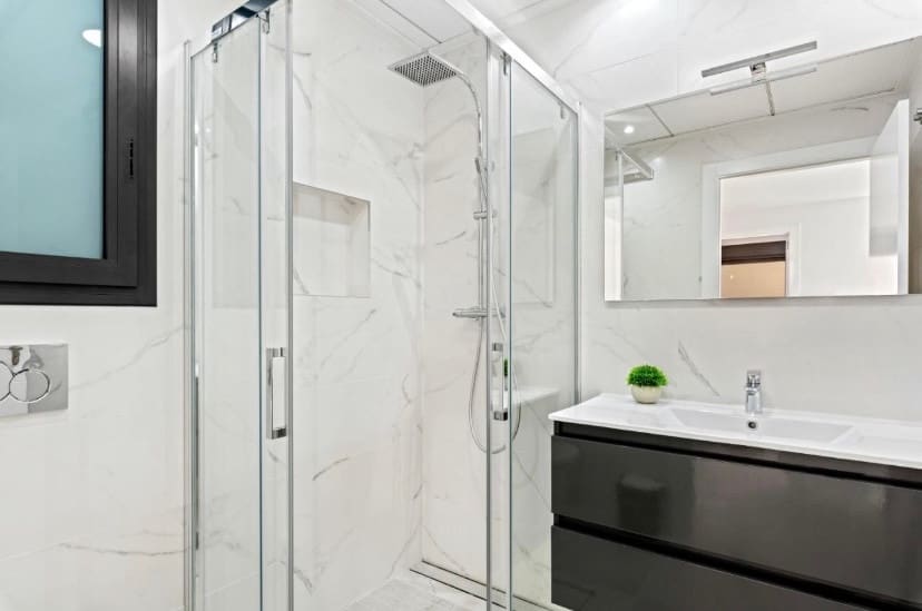 Chalet de 3 habitaciones en San Miguel de Salinas en venta - 355.000 € (Ref: 9363790)