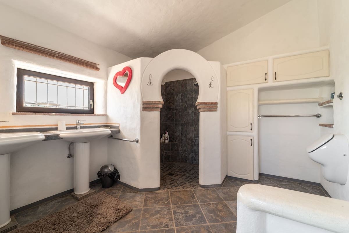 5 chambre Finca/Maison de Campagne à vendre à Almayate - 729 000 € (Ref: 9363791)