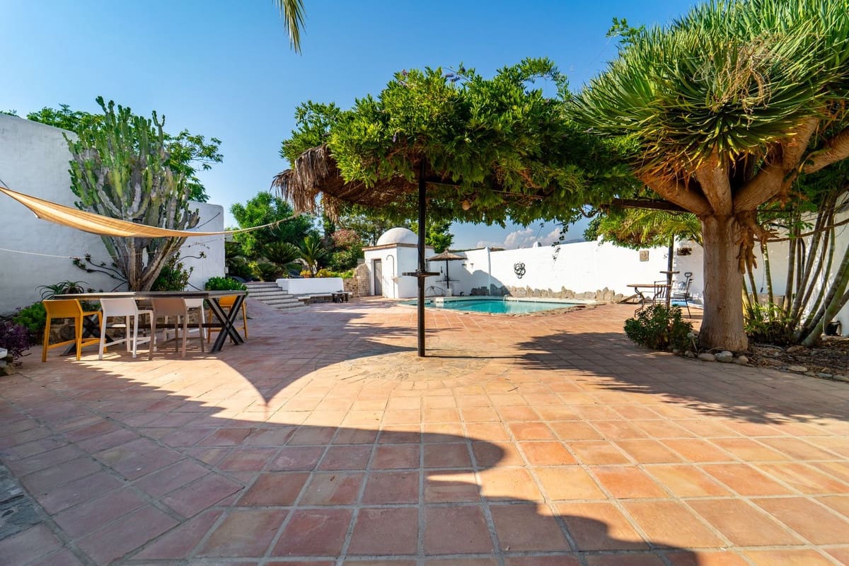 5 chambre Finca/Maison de Campagne à vendre à Almayate - 729 000 € (Ref: 9363791)