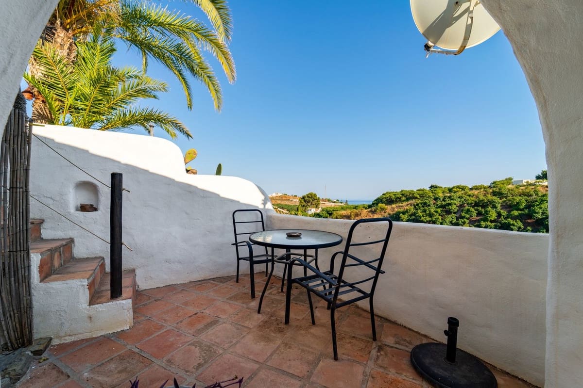 5 bedroom Finca/Country House for sale in Almayate - € 729,000 (Ref: 9363791)