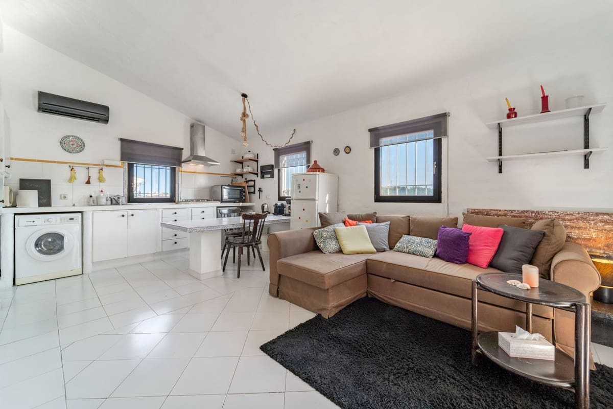 5 bedroom Finca/Country House for sale in Almayate - € 729,000 (Ref: 9363791)