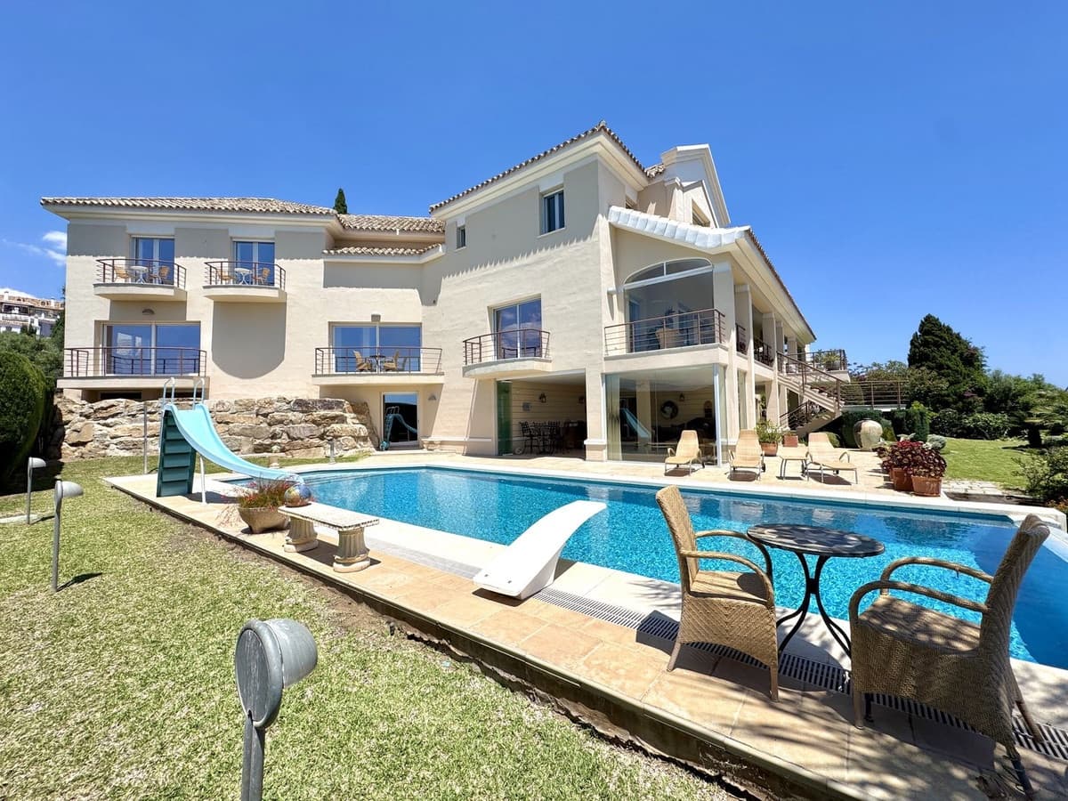 6 bedroom Villa for sale in Mijas Golf - € 1,975,000 (Ref: 9363795)