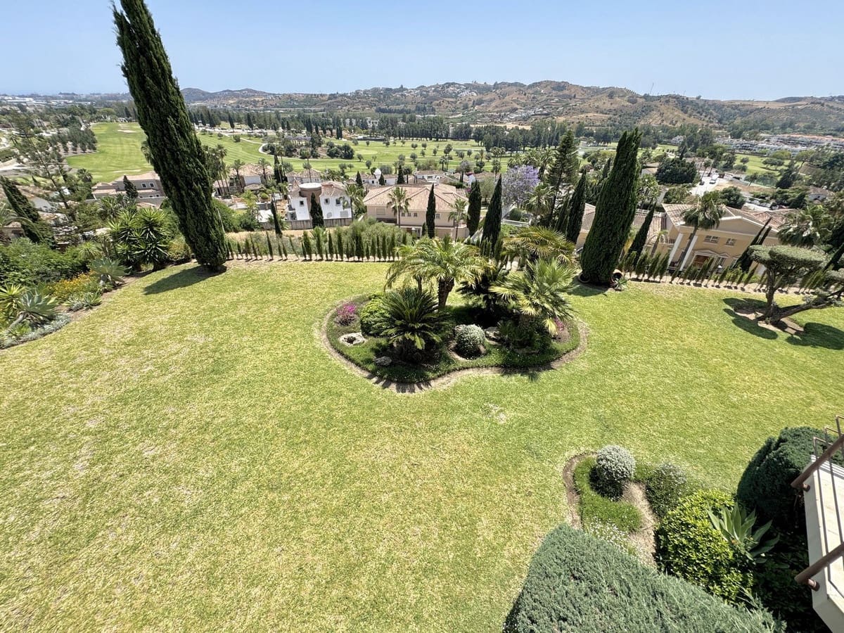 6 bedroom Villa for sale in Mijas Golf - € 1,975,000 (Ref: 9363795)