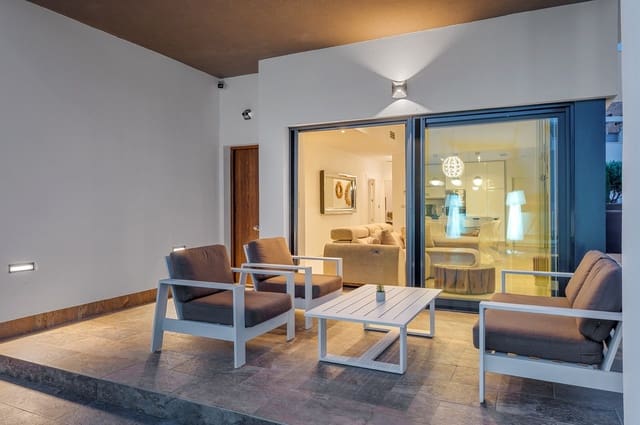 3 sypialnia Willa na sprzedaż w Villamartin, Orihuela - 759 000 € (Ref: 9363801)