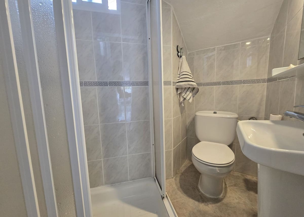 2 slaapkamer Appartement te koop in Calahonda - € 299.000 (Ref: 9363816)