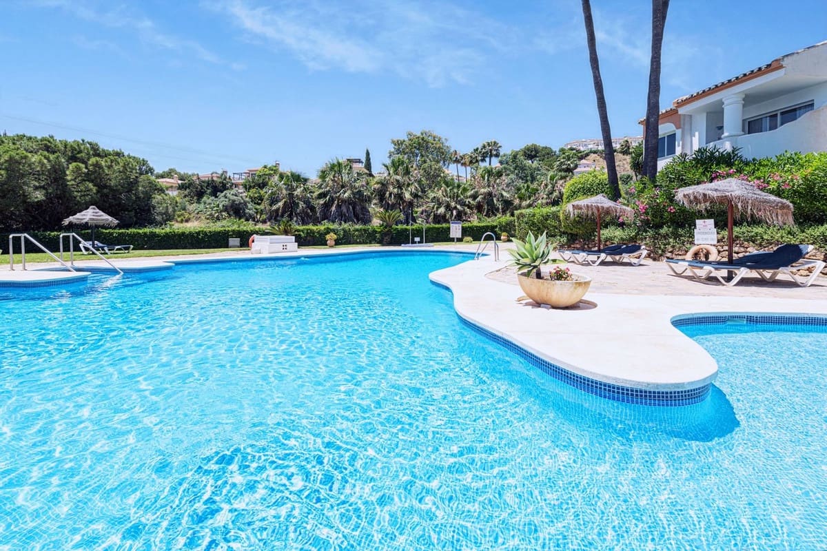 2 slaapkamer Appartement te koop in Calahonda - € 299.000 (Ref: 9363816)