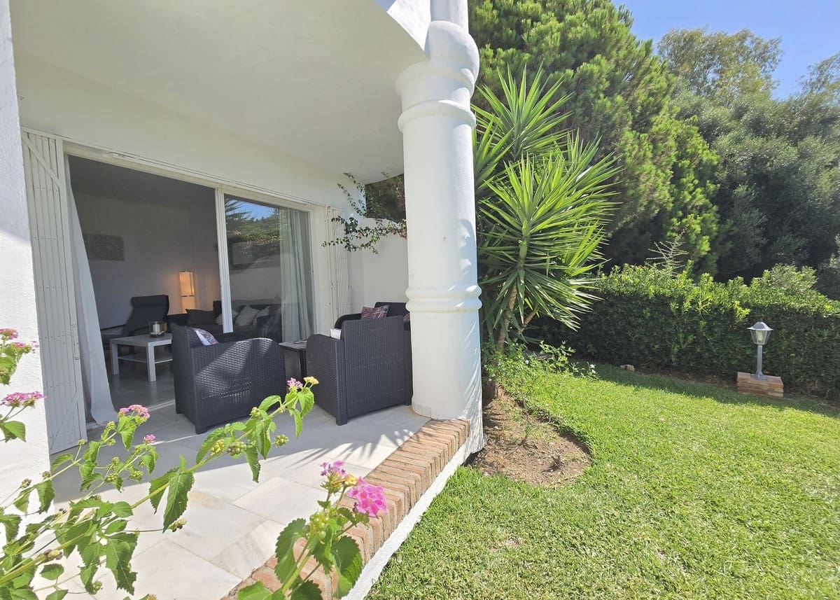 2 slaapkamer Appartement te koop in Calahonda - € 299.000 (Ref: 9363816)