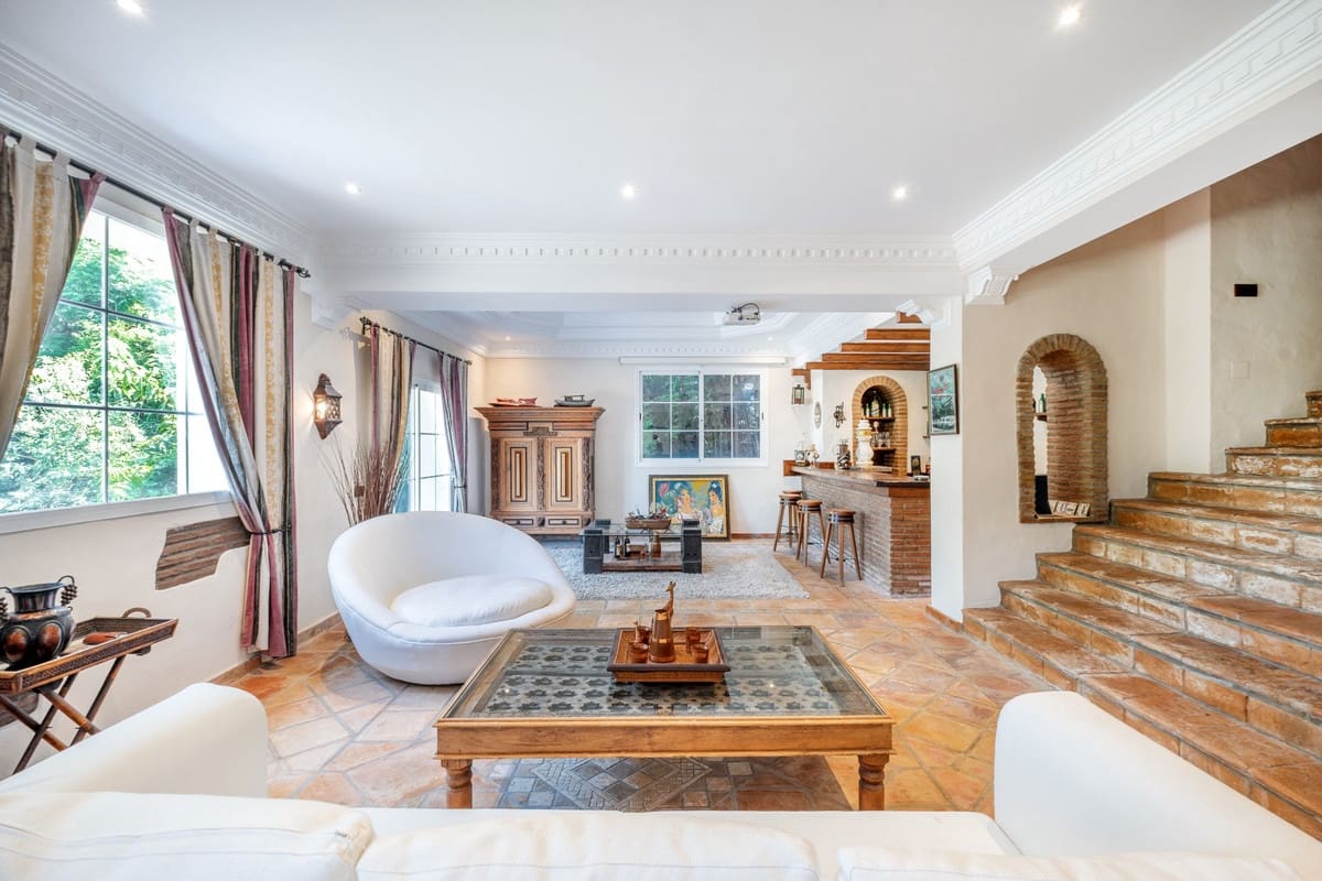 5 soverom Villa til salgs i Benahavis - € 2 300 000 (Ref: 9363819)