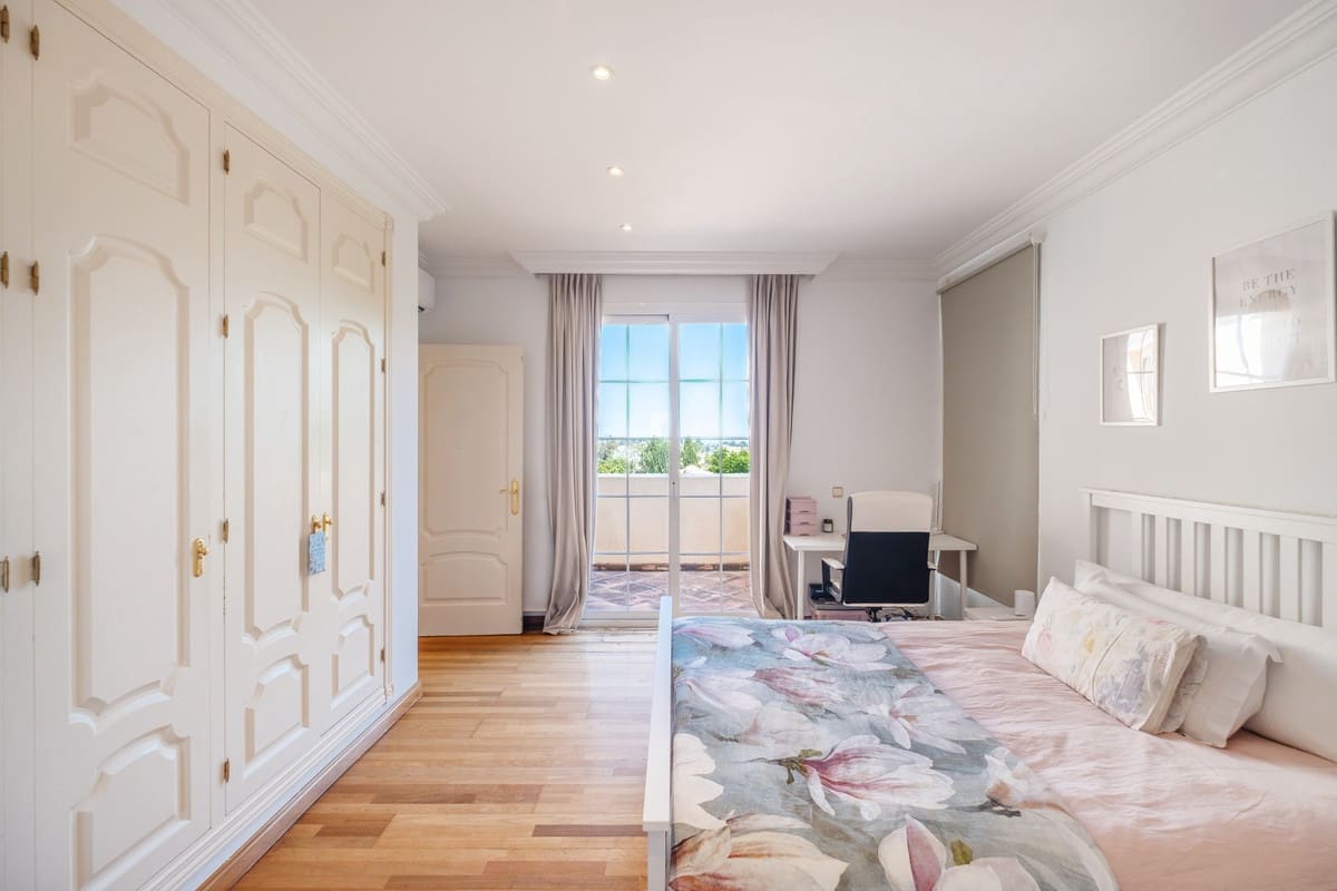 5 soverom Villa til salgs i Benahavis - € 2 300 000 (Ref: 9363819)