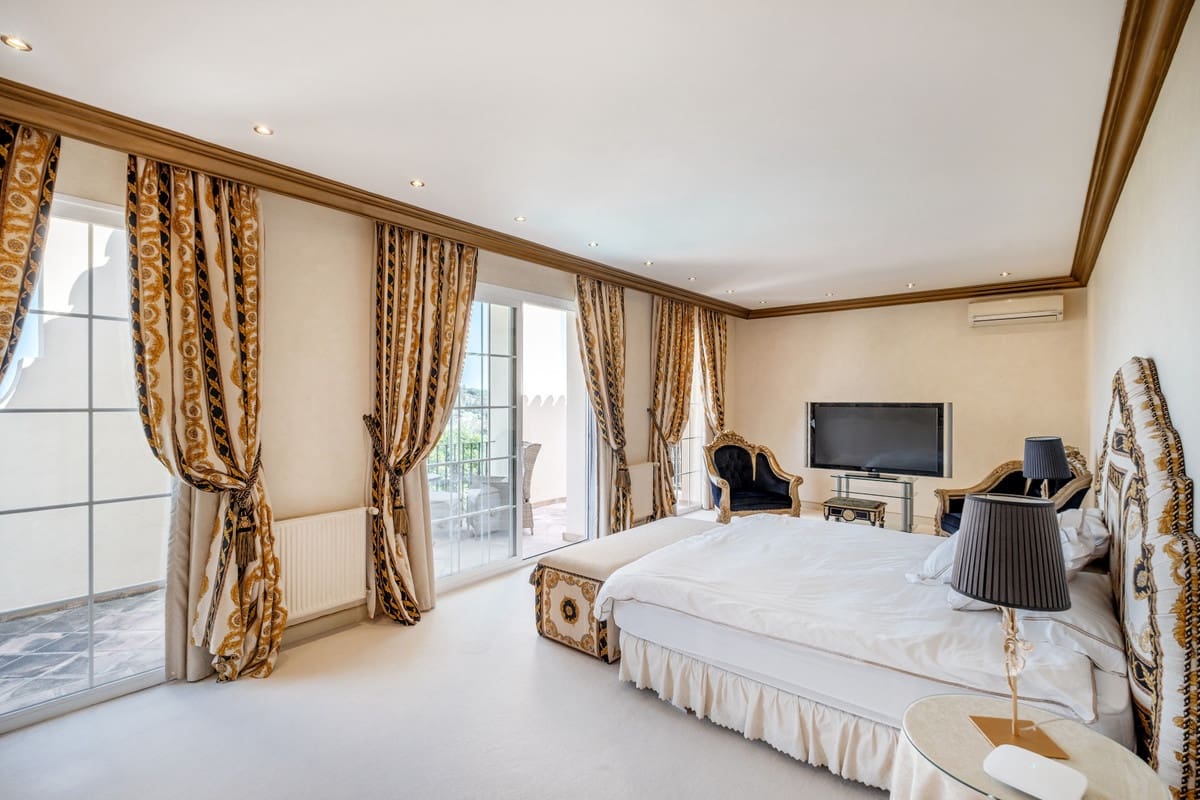 5 soverom Villa til salgs i Benahavis - € 2 300 000 (Ref: 9363819)