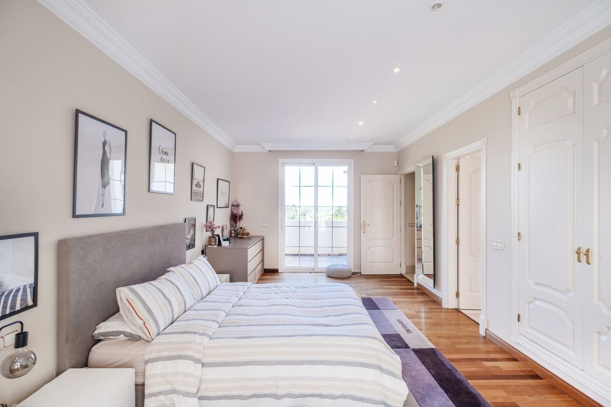 5 soverom Villa til salgs i Benahavis - € 2 300 000 (Ref: 9363819)