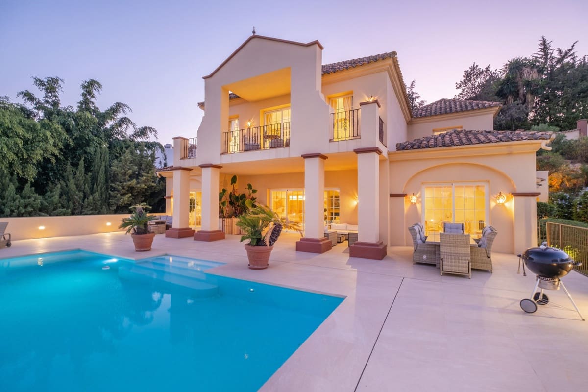 5 soverom Villa til salgs i Benahavis - € 2 300 000 (Ref: 9363819)