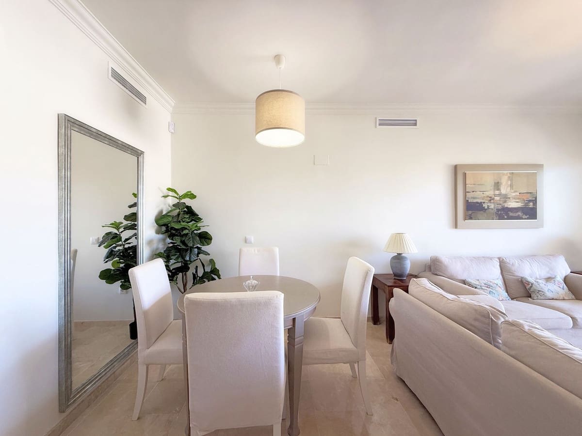 2 quarto Apartamento para venda em La Duquesa / Puerto de la Duquesa - 245 000 € (Ref: 9363821)