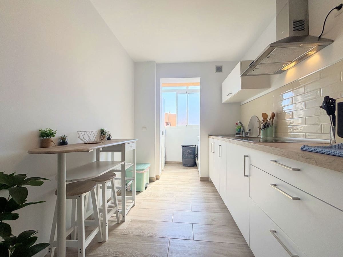 2 soverom Leilighet til salgs i Estepona - € 269 900 (Ref: 9363823)