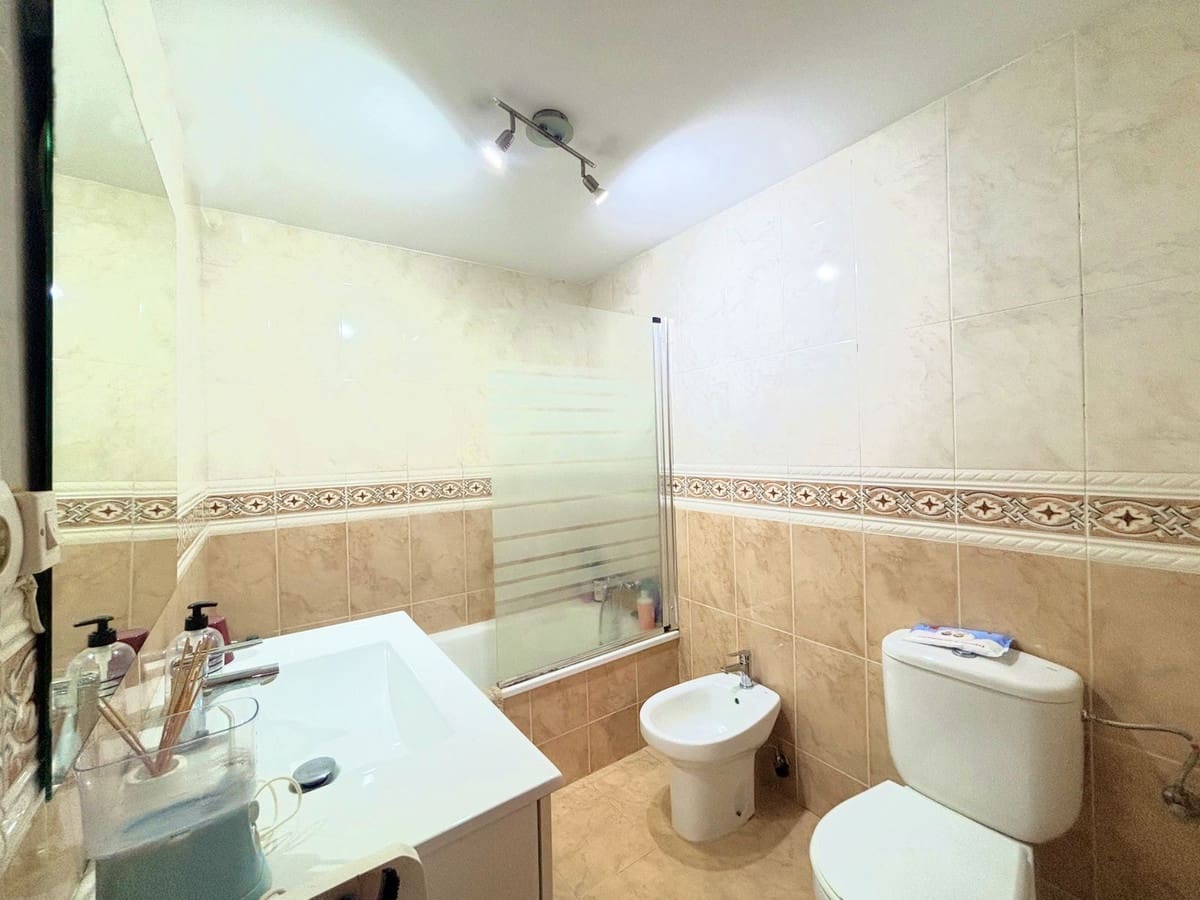 2 soverom Leilighet til salgs i Estepona - € 269 900 (Ref: 9363823)